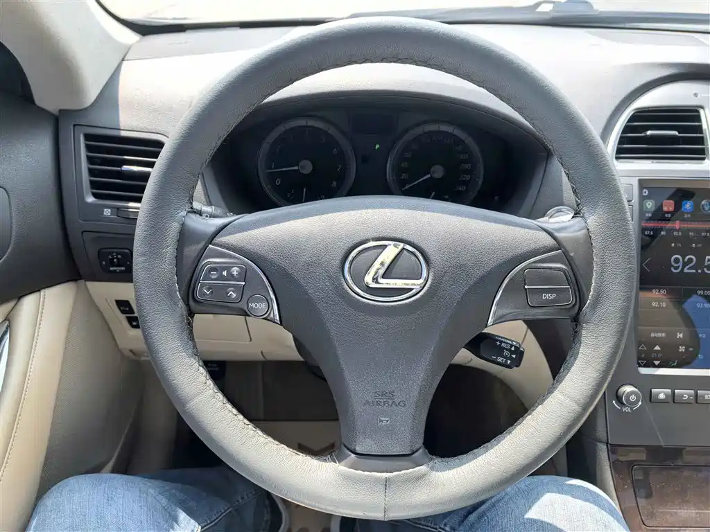 Lexus ES 2012 240 Special Limited Edition фото 19
