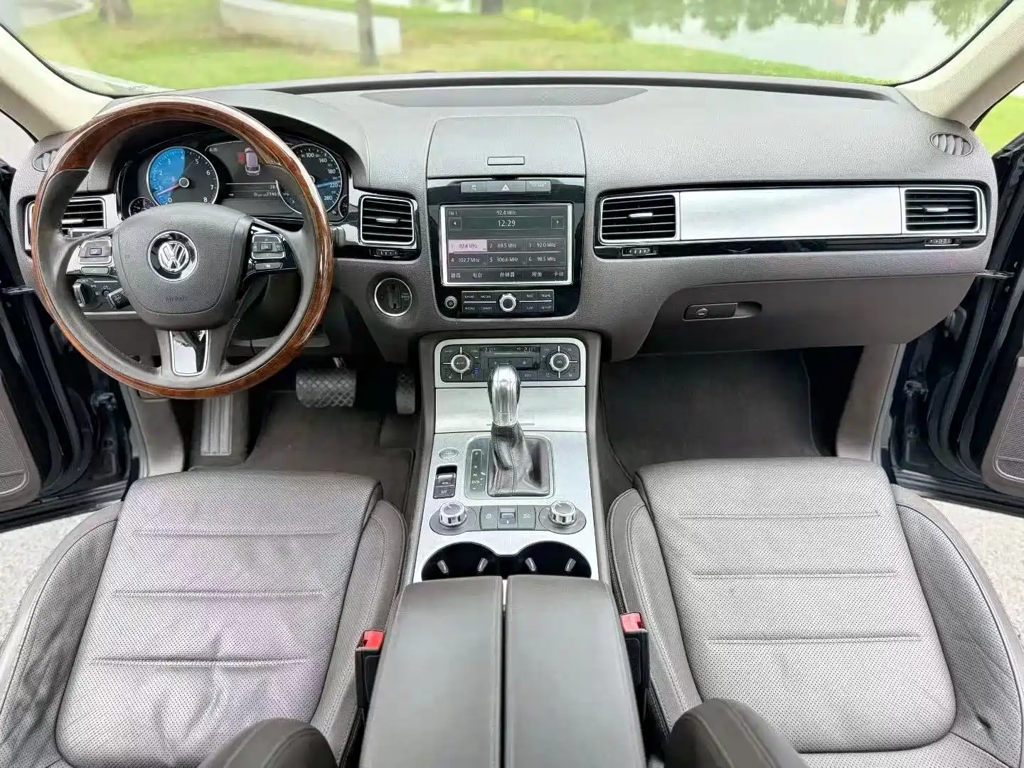 Фото 8 - Volkswagen Touareg
