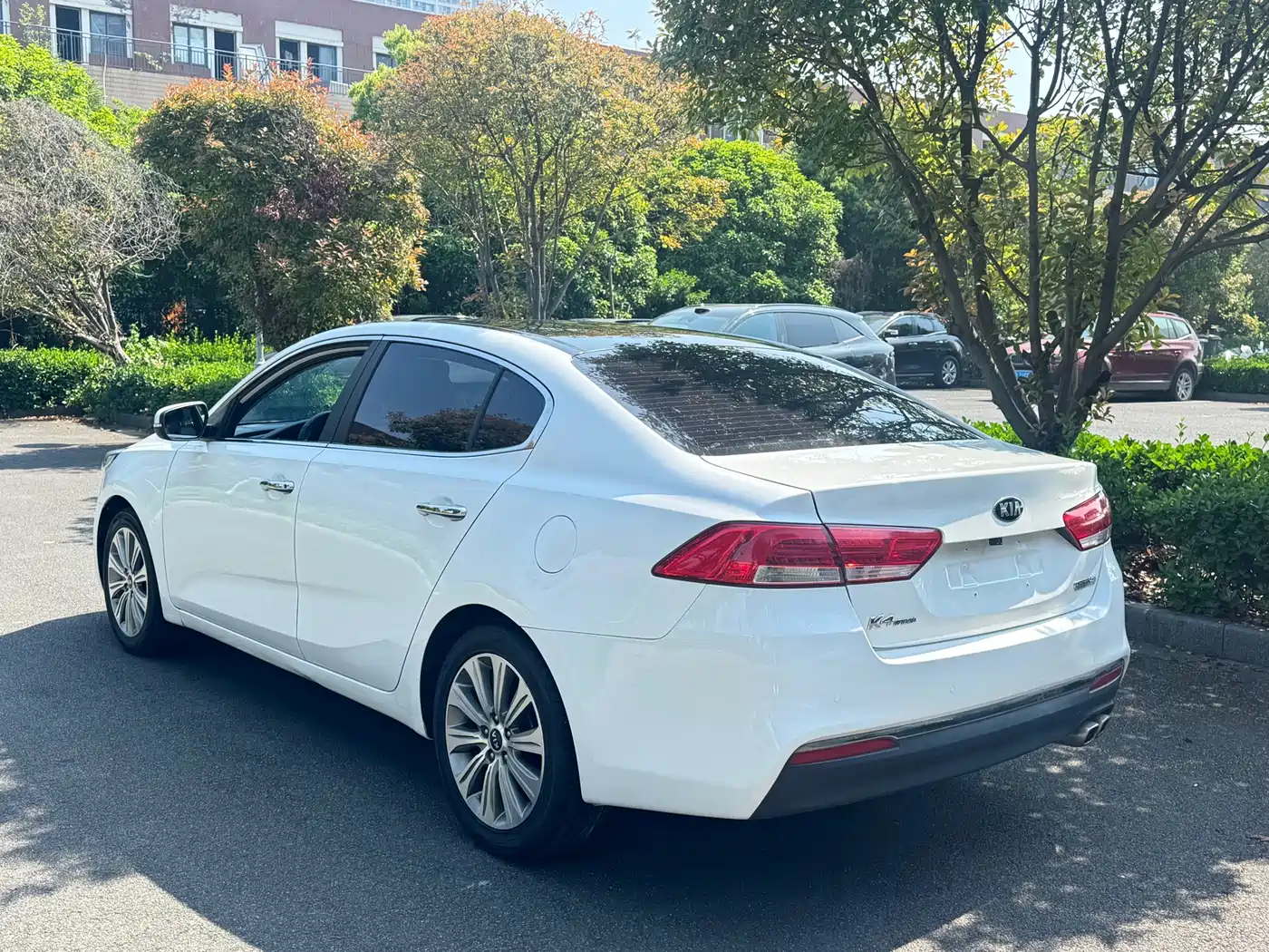 KIA K4