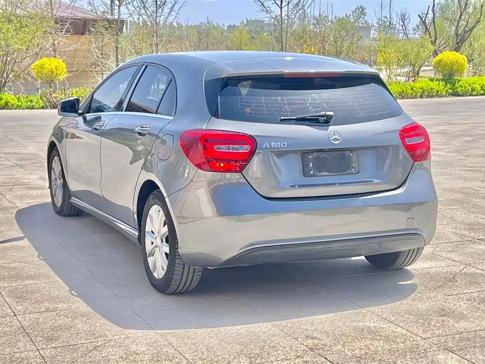 Mercedes-Benz A-Class (Import) 2017 A 180 фото 9