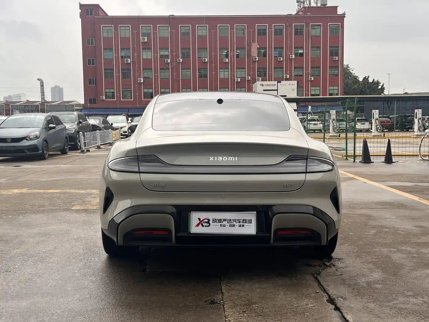 XIAOMI CAR XIAOMI SU7
