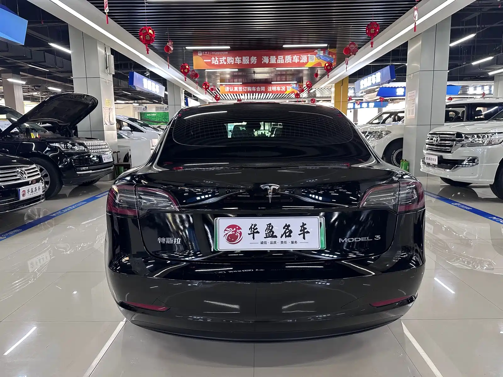 Фото 8 - Tesla Model 3