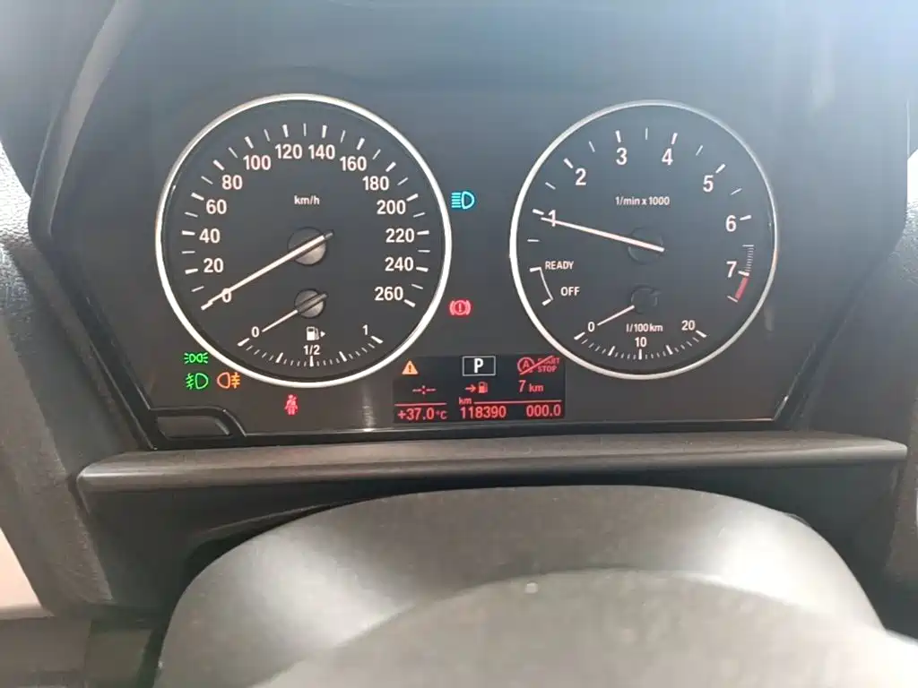 BMW 2 Series (Import) 2016 2015 218i