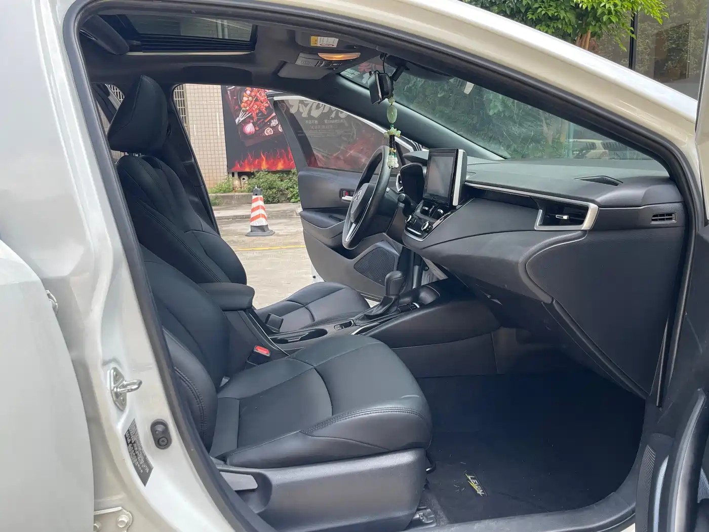 Toyota Levin 2021 185T CVT Luxury Edition фото 12
