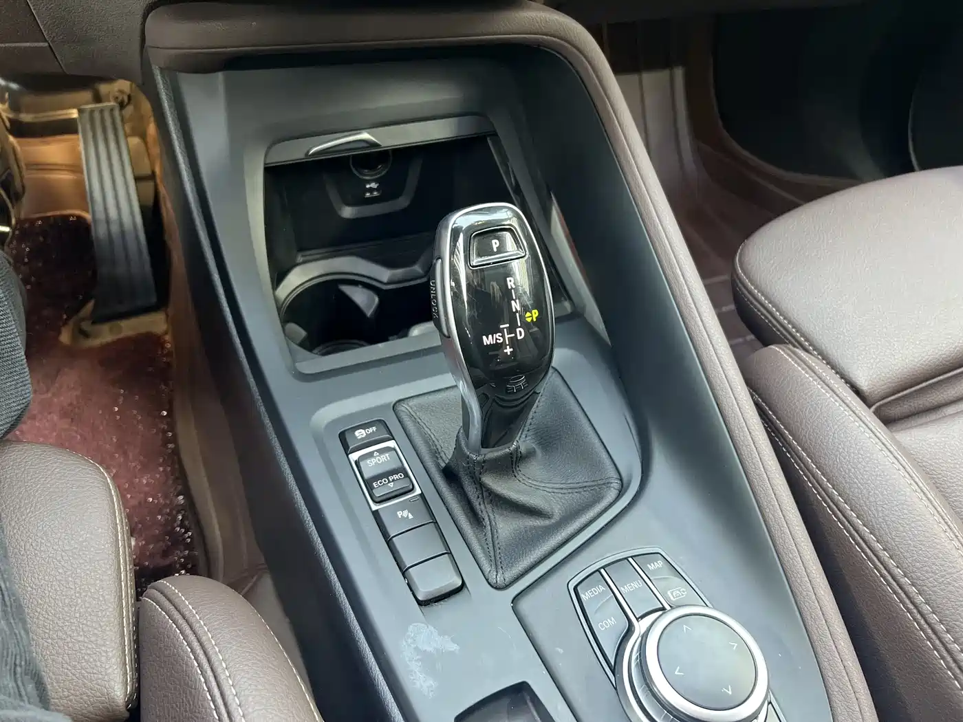 BMW X1 2022 sDrive25Li Leading фото 11