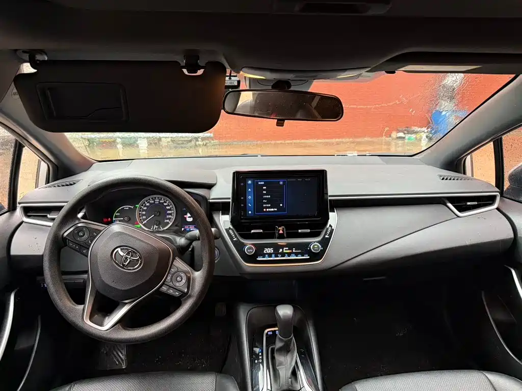 Toyota Levin 2022 Dual Engine 1.8H E-CVT Leading Edition фото 3
