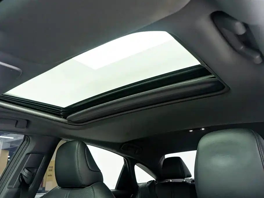 Toyota Avalon 2023 2.0L Premium Selection фото 20