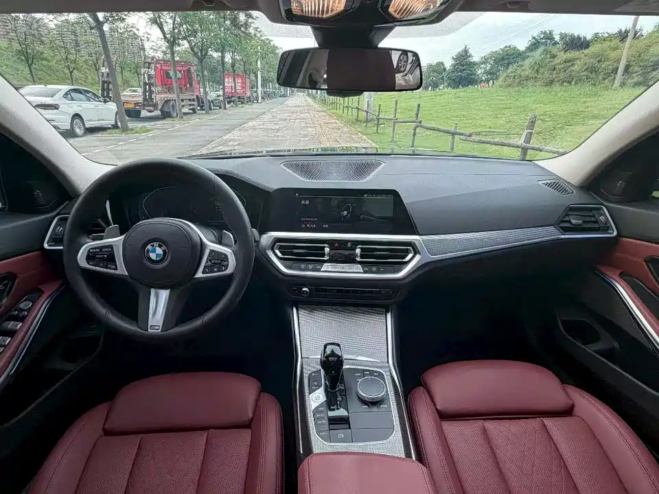BMW 3 Series 2022 325Li M Sport Shadow Edition фото 5