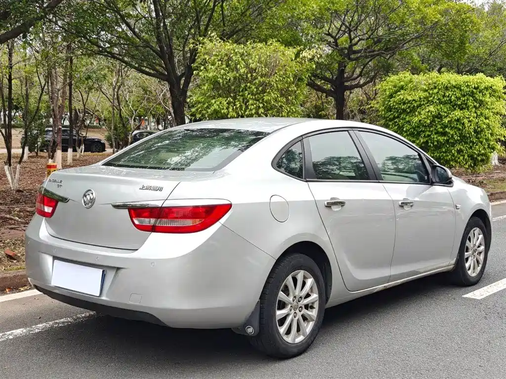 Buick Excelle 2010 GT 1.6L Automatic Fashion Edition фото 7