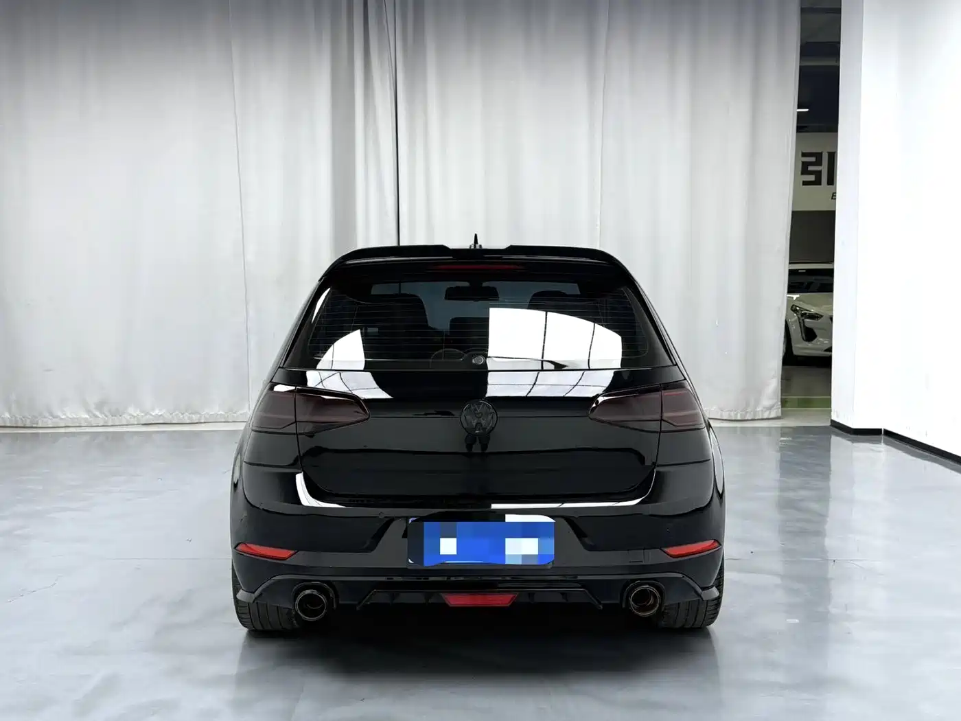 Volkswagen Golf 2020 Beloved Edition 280TSI DSG R-Line фото 4