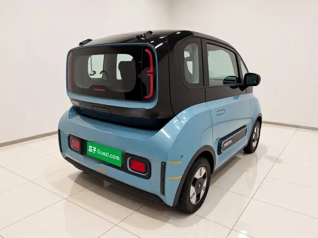 Baojun E300 2020 2020 Interstellar Future Edition