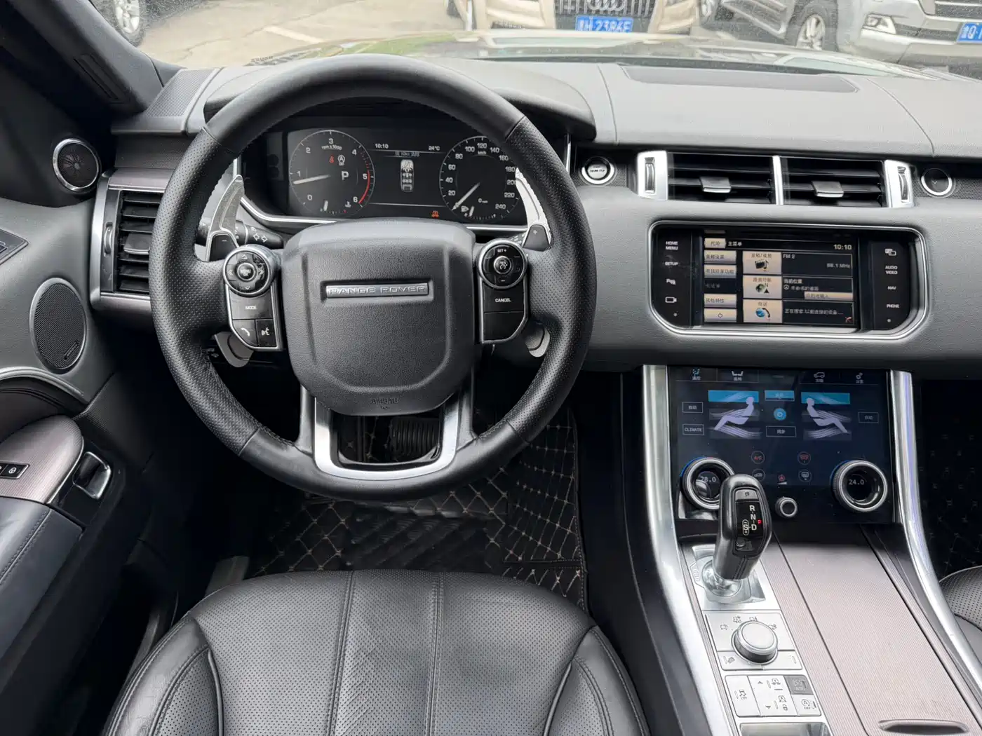 Land Rover Range Rover Sport 2015 3.0 SDV6 HSE фото 8