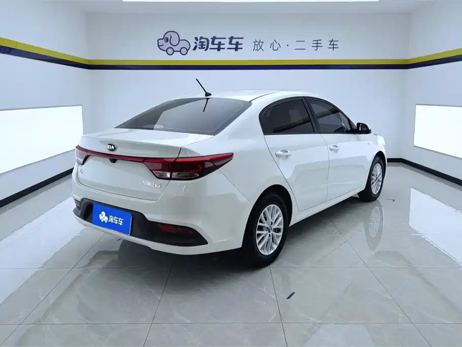 Kia K2 2017 Sedan 1.4L AT 15th Anniversary Special Edition GLS фото 3