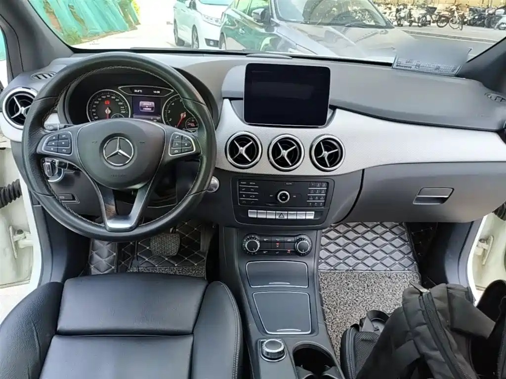 Mercedes-Benz B-Class 2019 B 200 Dynamic фото 10