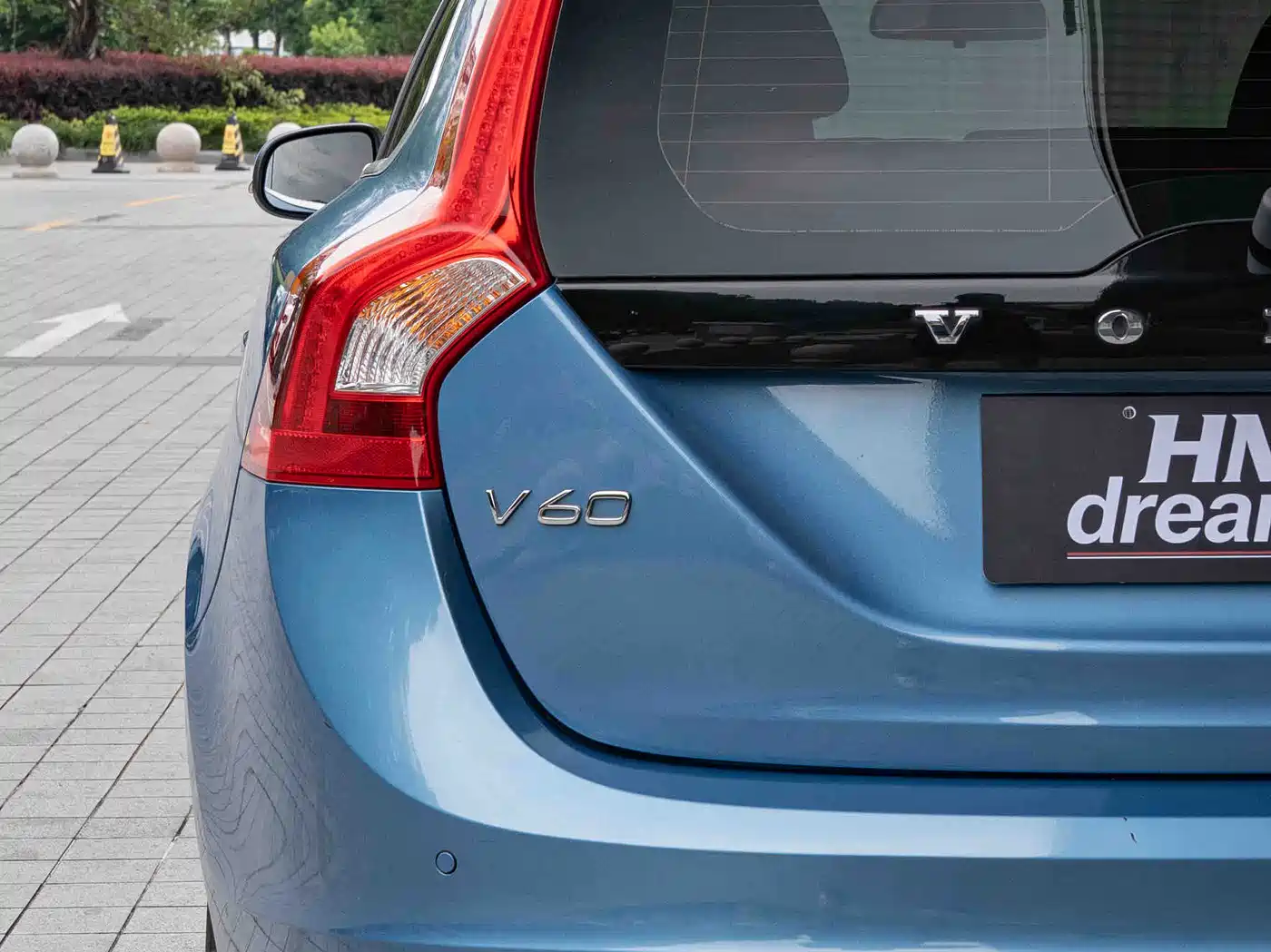 Фото 10 - Volvo V60