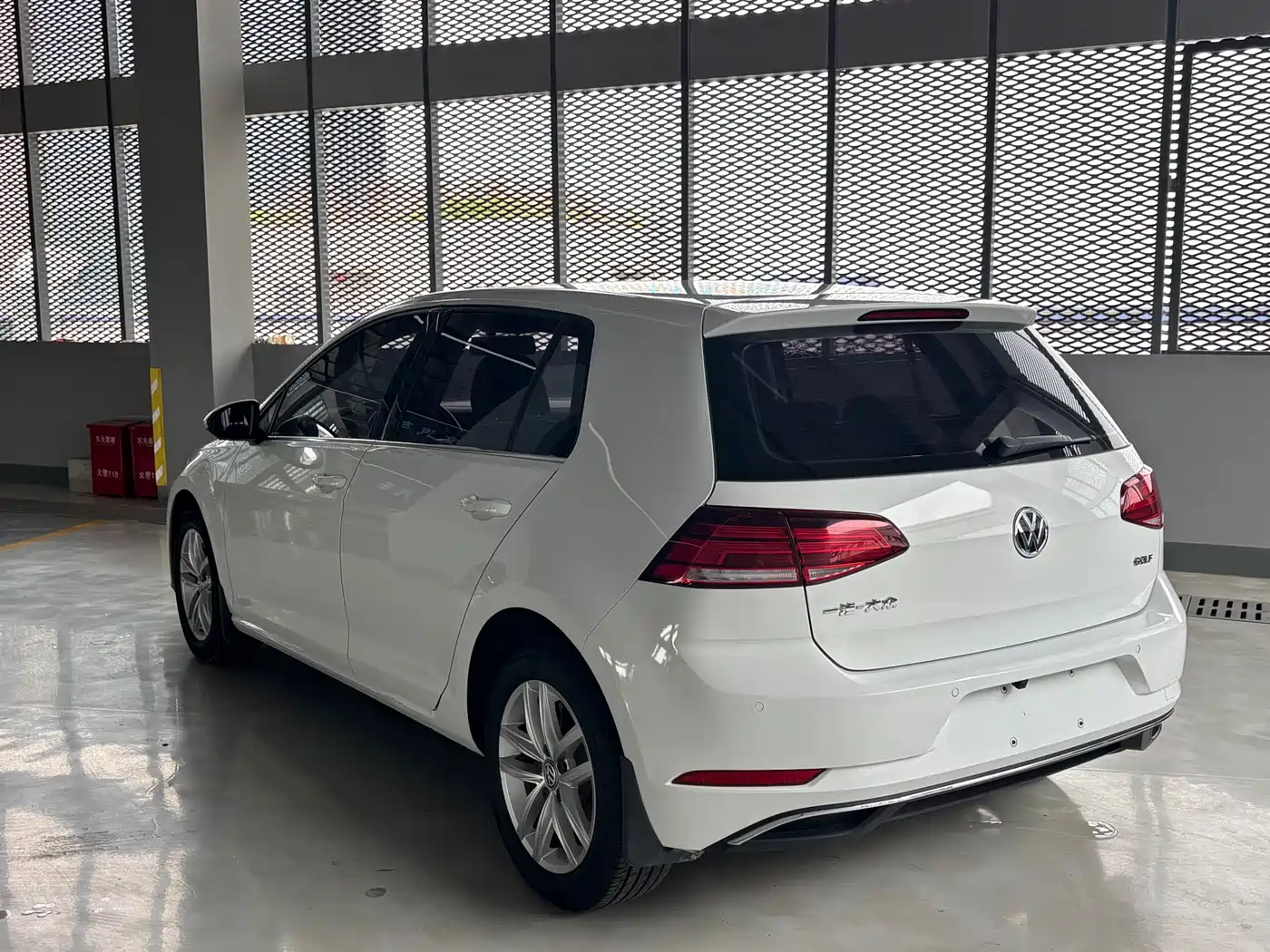 Volkswagen Golf 2018 1.6L Automatic Comfort фото 13