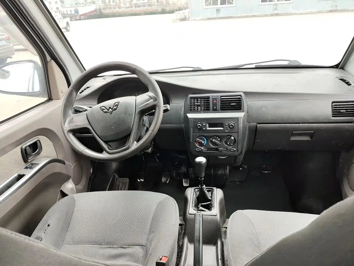 Фото 9 - Wuling Motors Wuling Rongguang