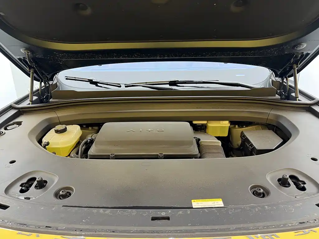 Aito AITO M8 2026 2025 Range Extender Max+ Edition 53.4kWh 5-seater