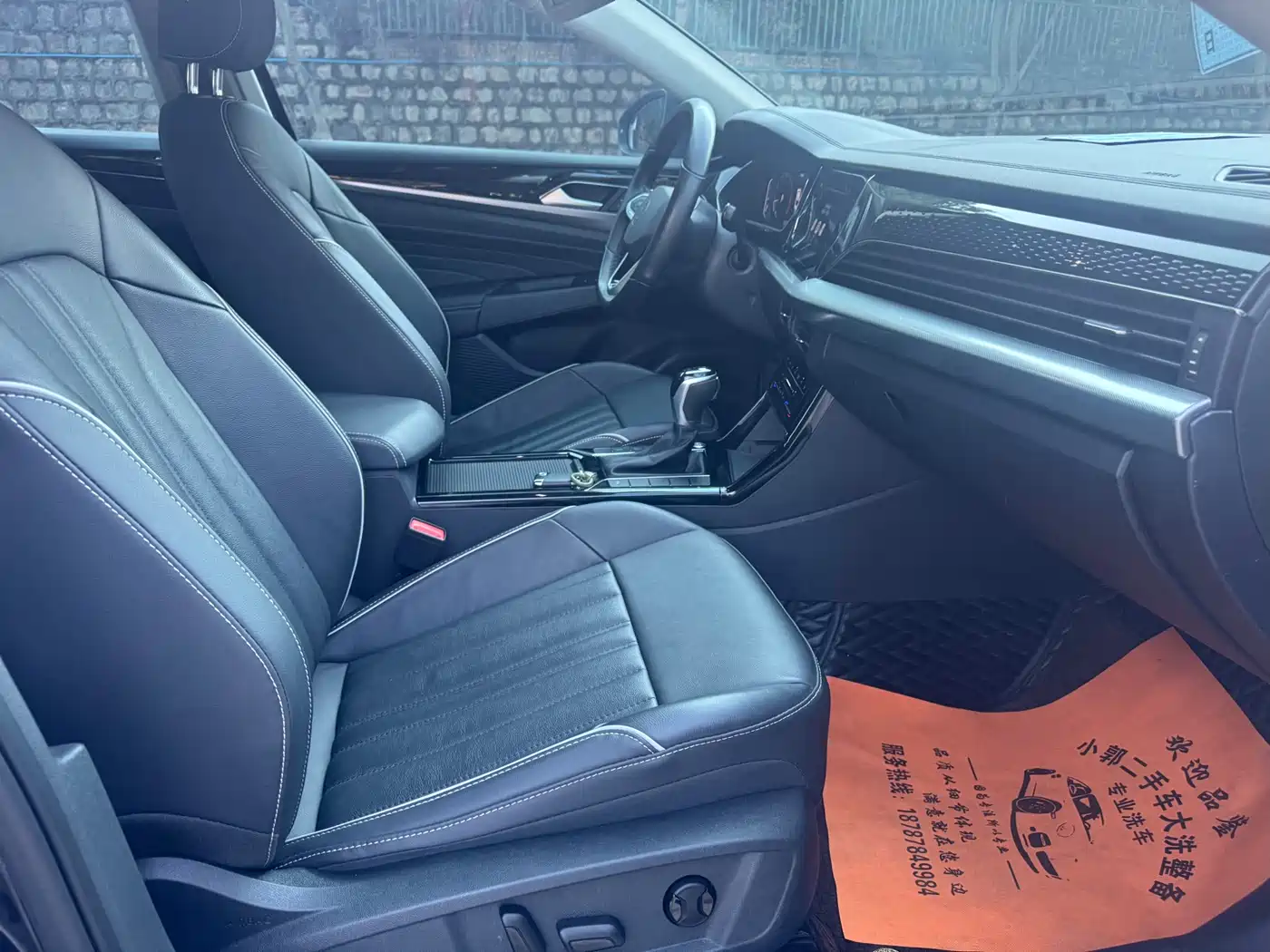 Volkswagen Passat 2022 330TSI Starlight Elite Edition фото 9
