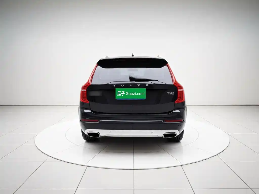 Фото 5 - Volvo XC90