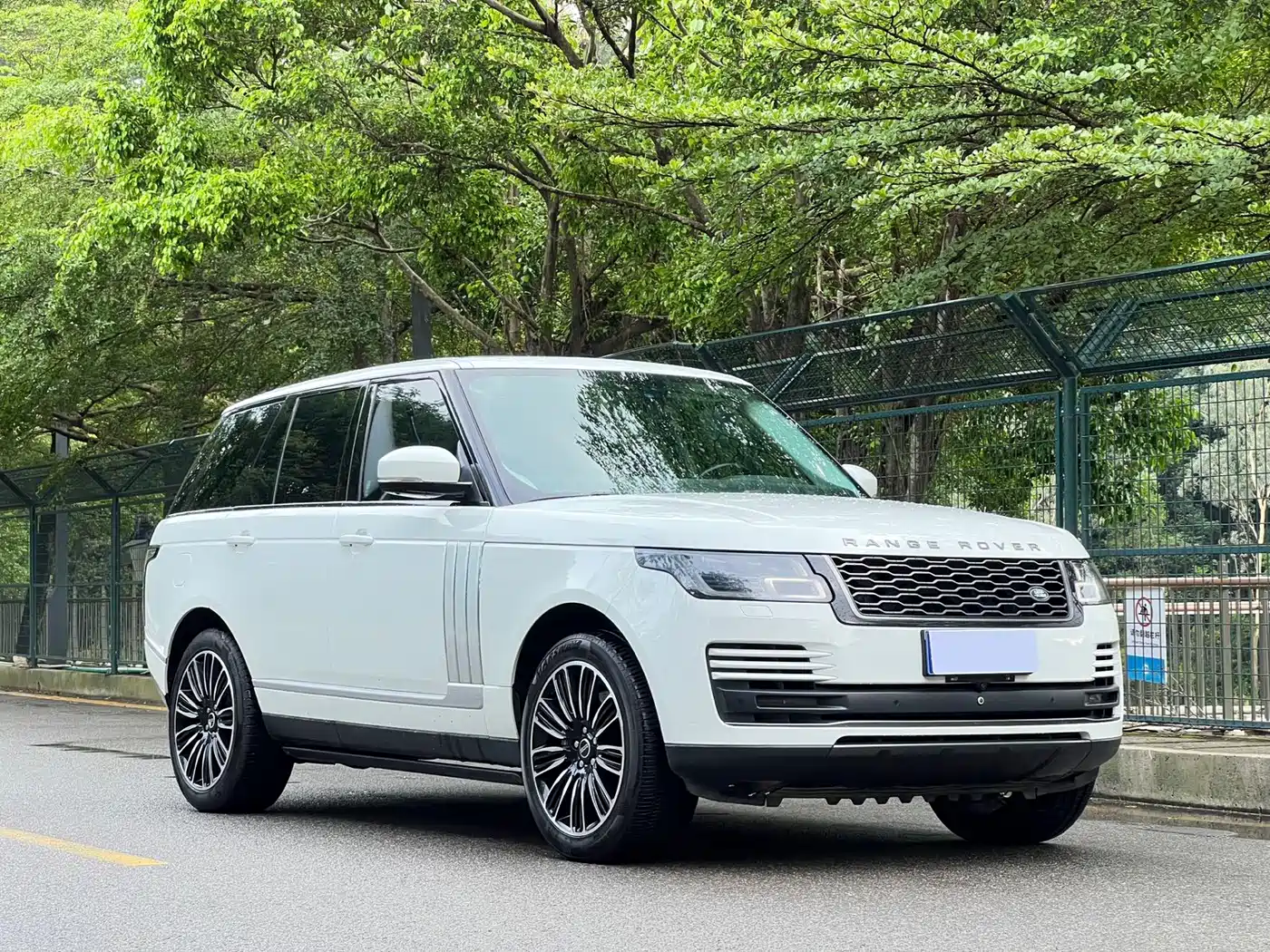 Фото 3 - Land Rover Range Rover