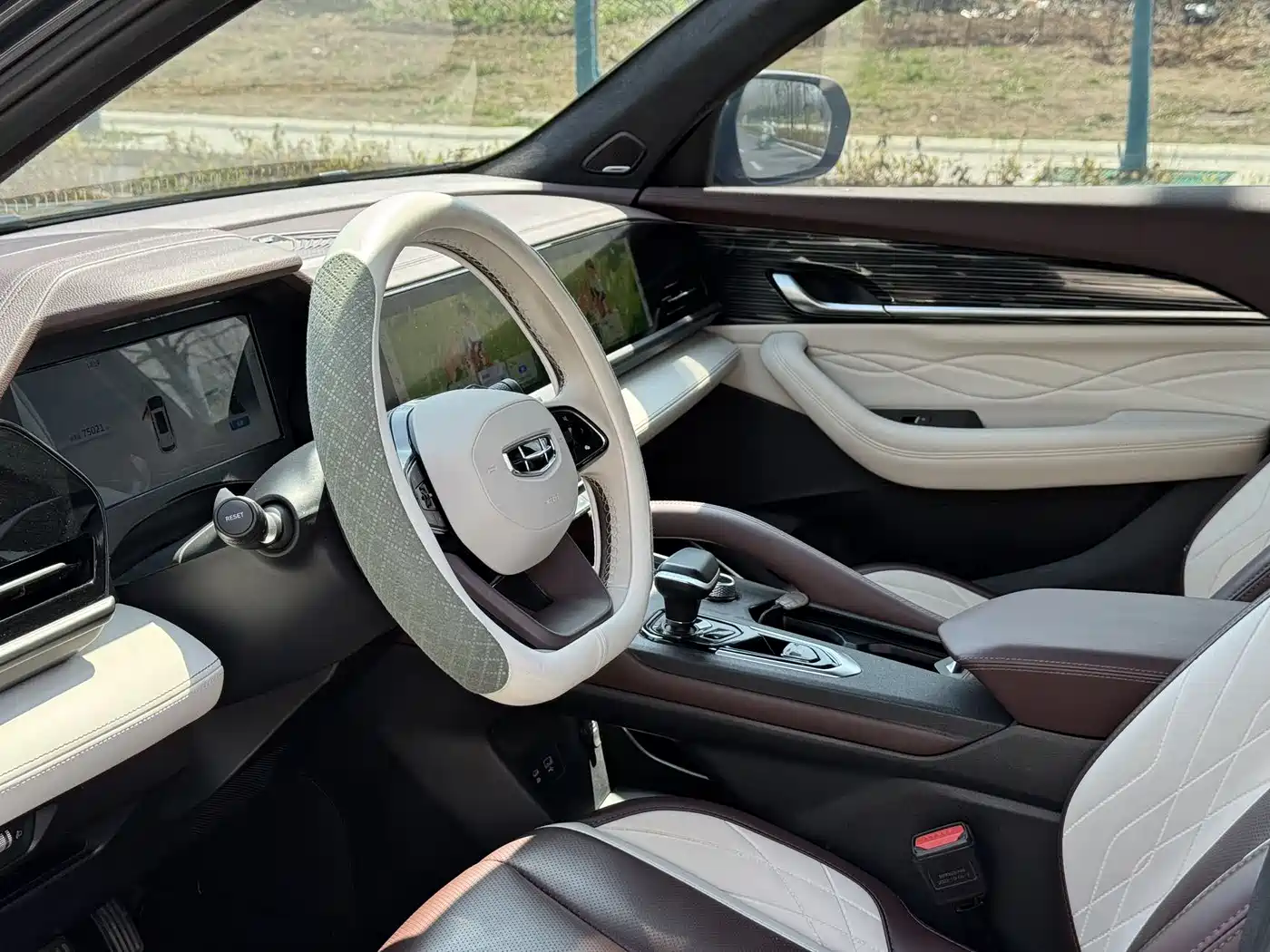 GEELY AUTOMOBILE XINGYUE L