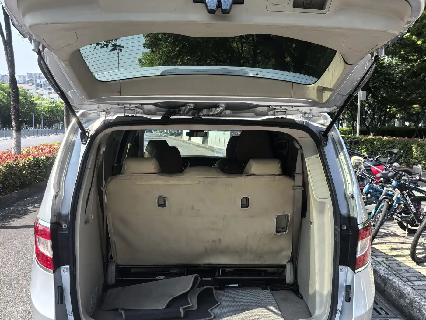 Buick GL8 2011 2.4L CT Luxury Business Comfort Edition фото 11