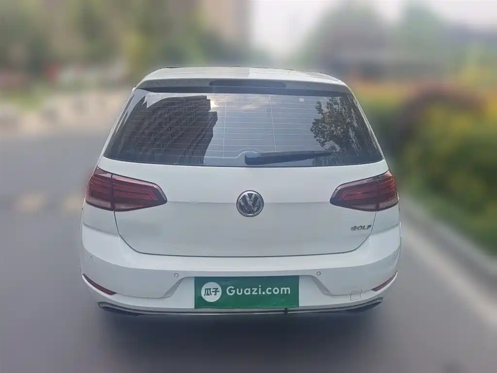 Volkswagen Golf 2018 1.6L Automatic Comfort фото 3
