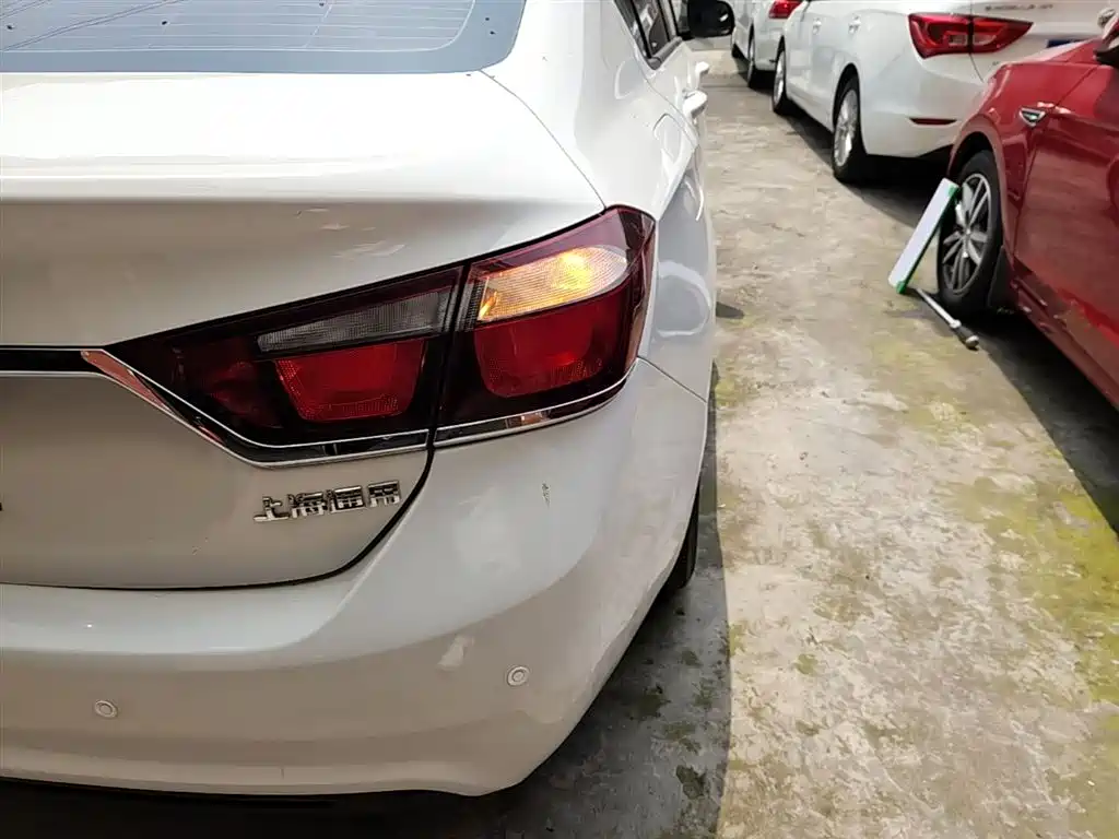 Chevrolet Cruze 2016 1.5L Automatic Fashion Sunroof Edition фото 8