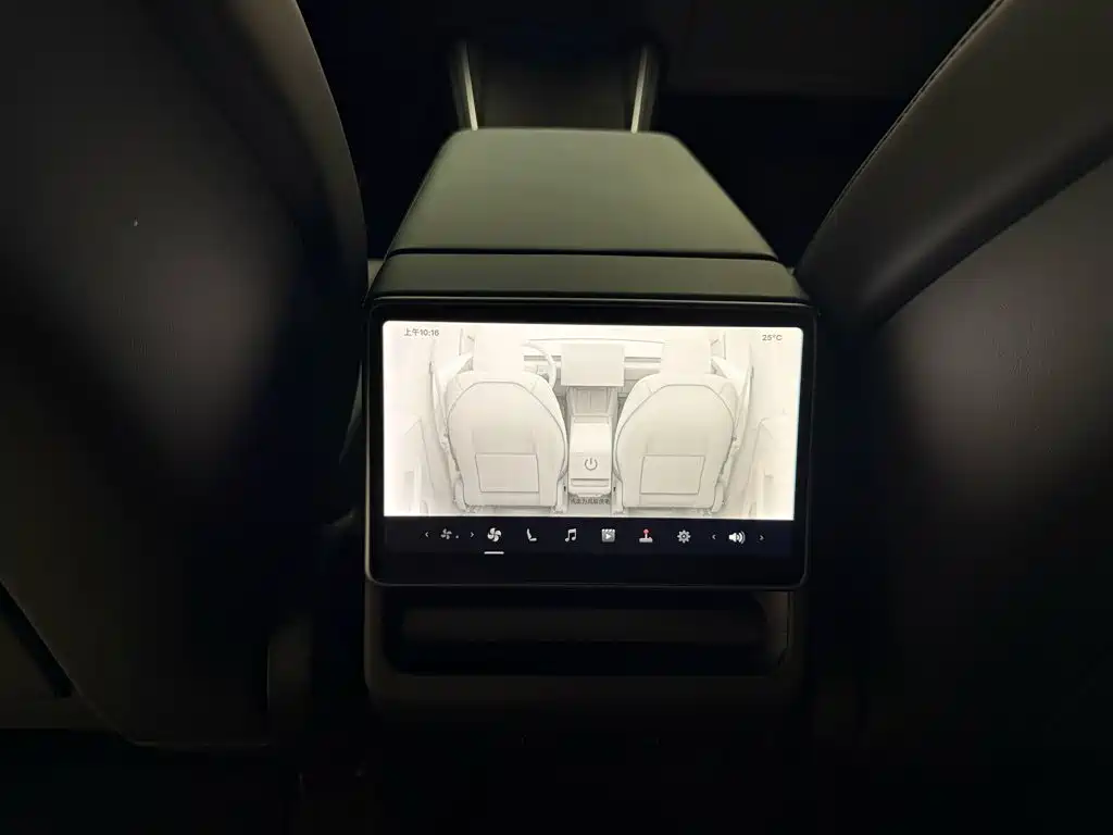 Tesla Model Y 2026 2026 Long Range Rear-Wheel Drive