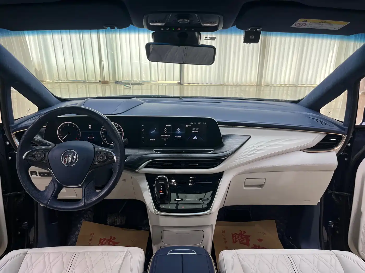 Фото 14 - Buick GL8