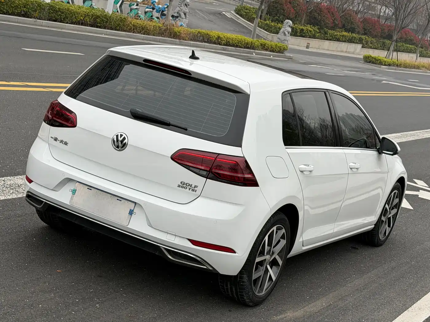 Volkswagen Golf 2020 Beloved Edition 280TSI DSG Luxury фото 6