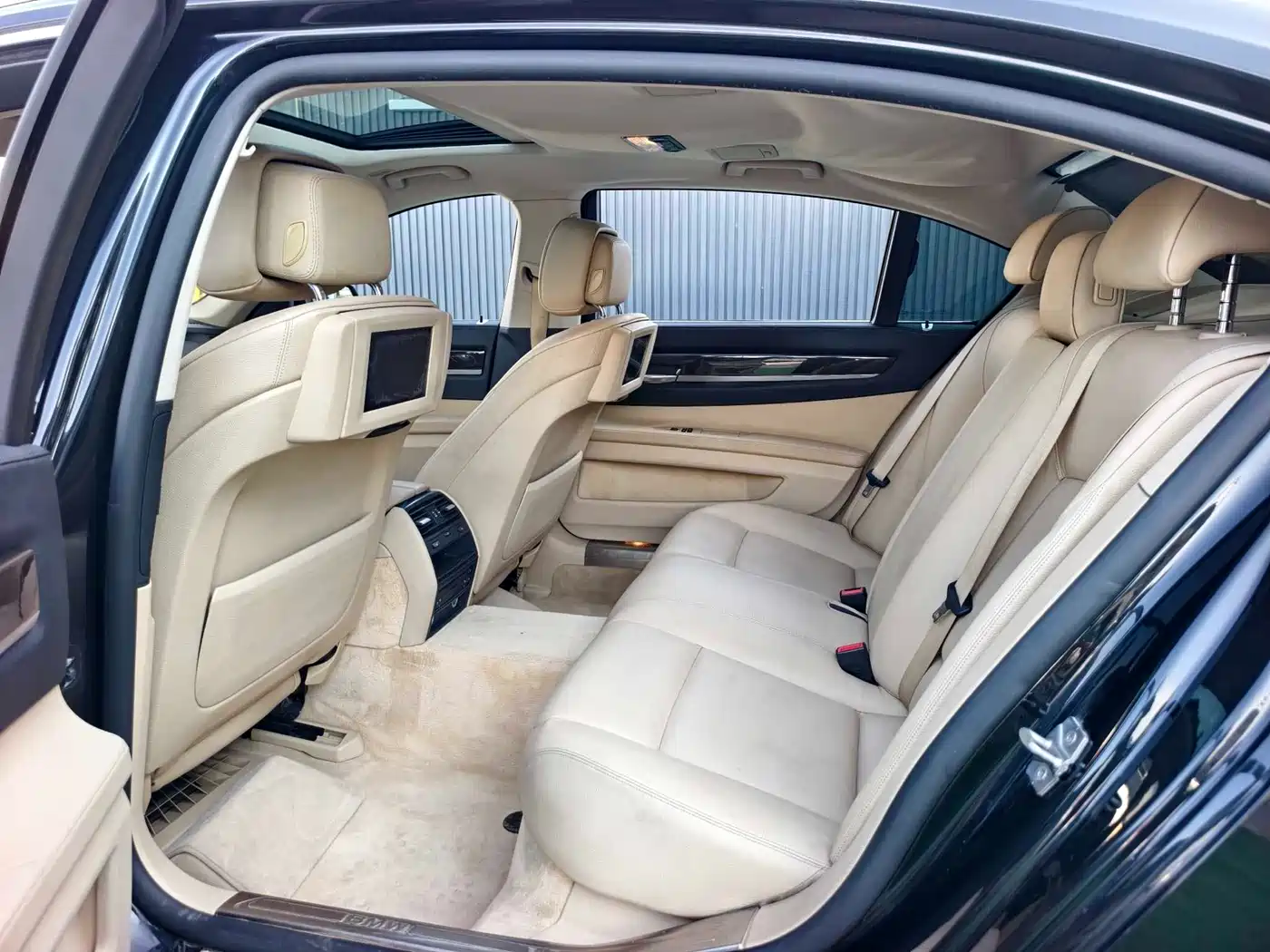 Photo 9 - BMW 7 Series