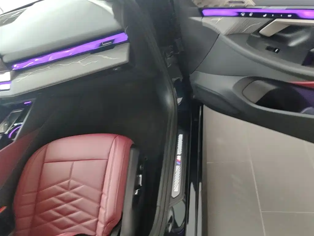 BMW 5 Series 2025 530Li Premium M Sport Package фото 11