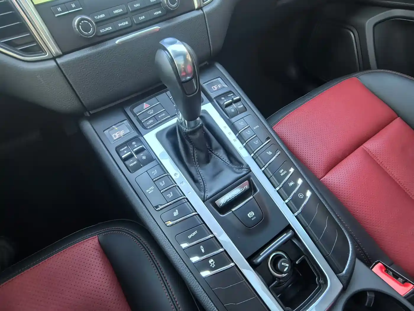 Porsche Macan 2017 Macan 2.0T фото 8