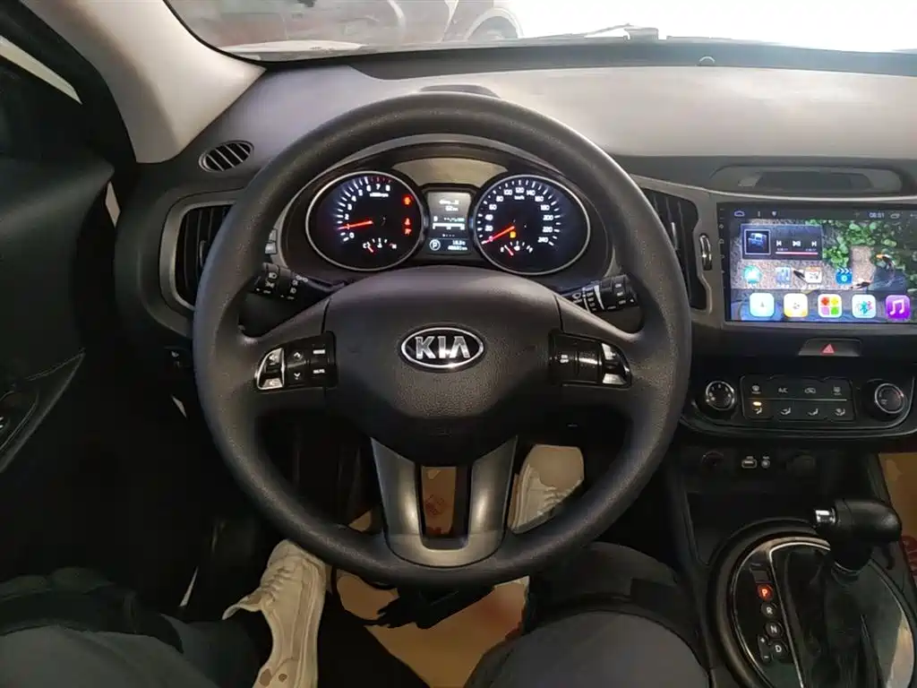 Kia Sportage 2016 2.0L Automatic 2WD GL фото 11