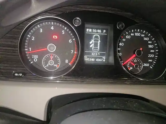 Volkswagen Magotan 2012 1.8TSI Premium — фото 4