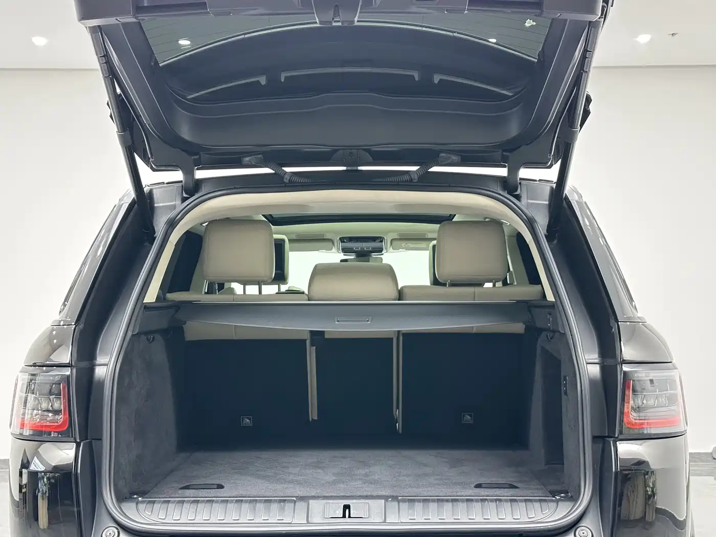 Фото 22 - Land Rover Range Rover Sport