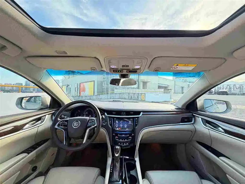 Cadillac XTS 2015 2014 28T Comfort