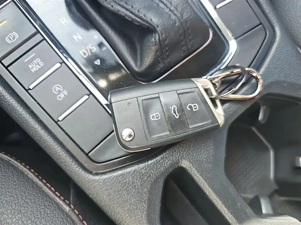 Volkswagen Bora 2020 1.5L Automatic Elite фото 9