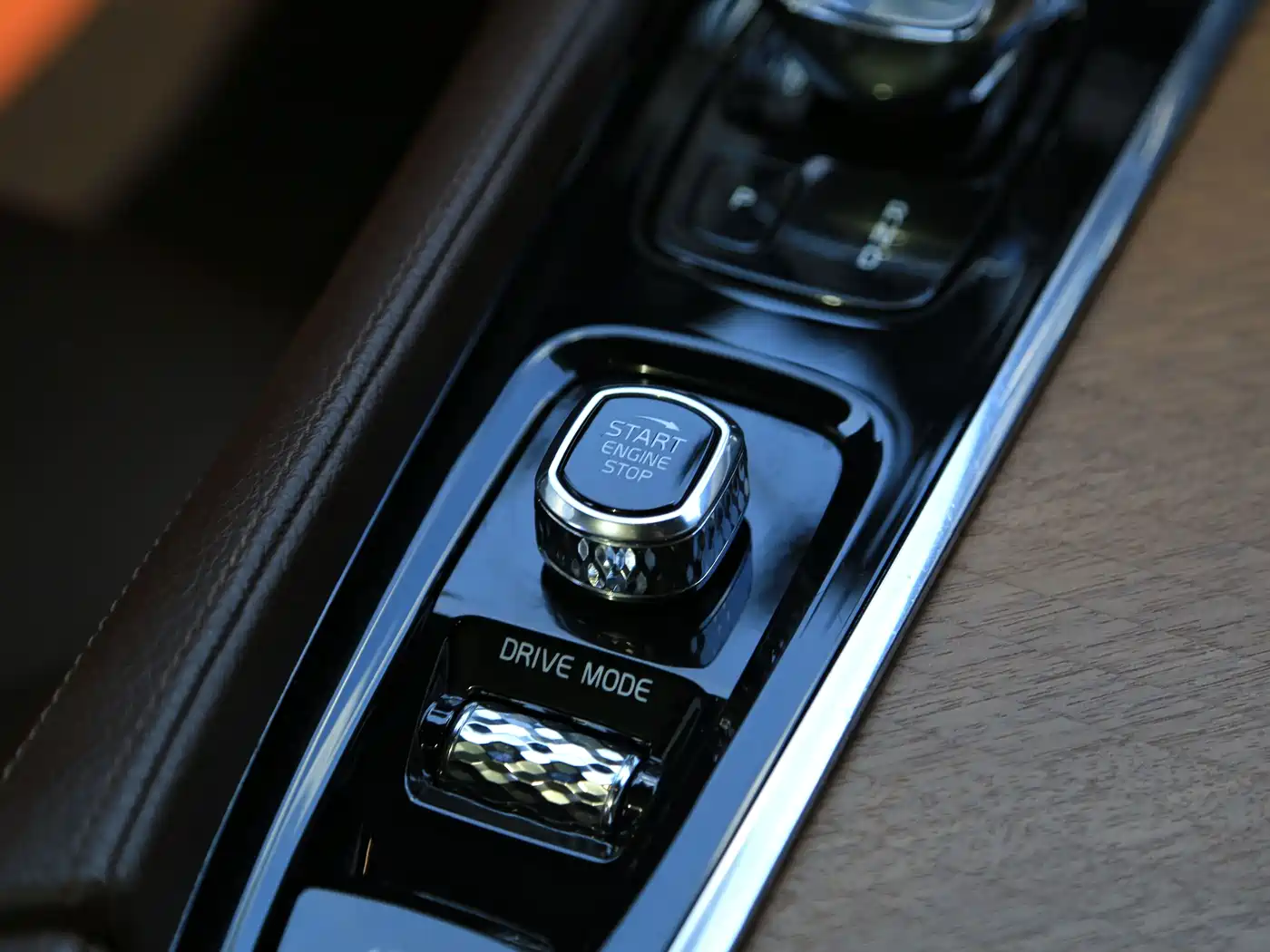 Фото 9 - Volvo S90