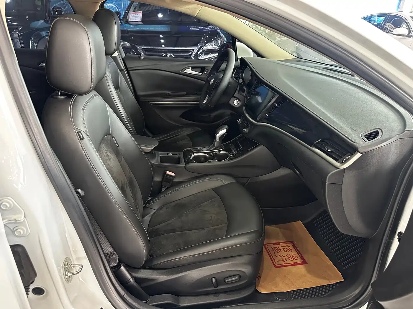 Buick Verano 2015 Sedan 20T Dual-clutch Elite фото 5