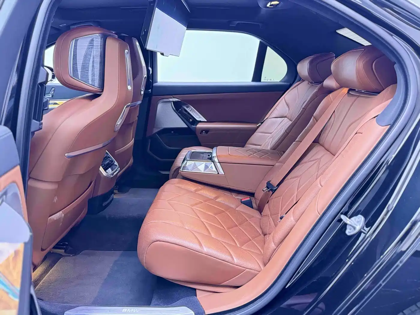 Photo 13 - BMW i7