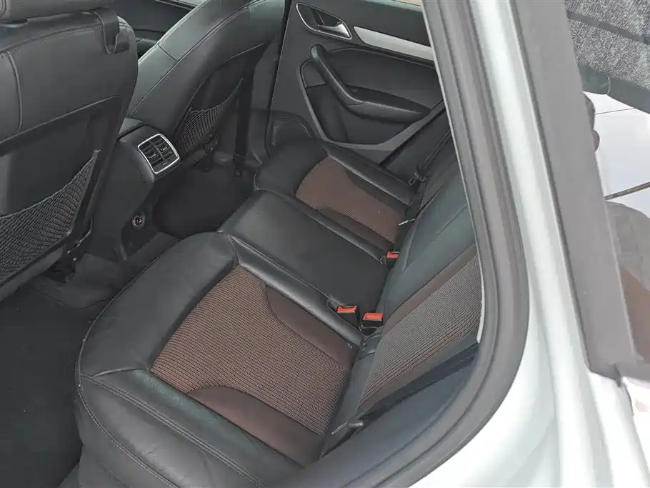 Audi Q3 2018 30th Anniversary Edition 30 TFSI Fashion фото 11
