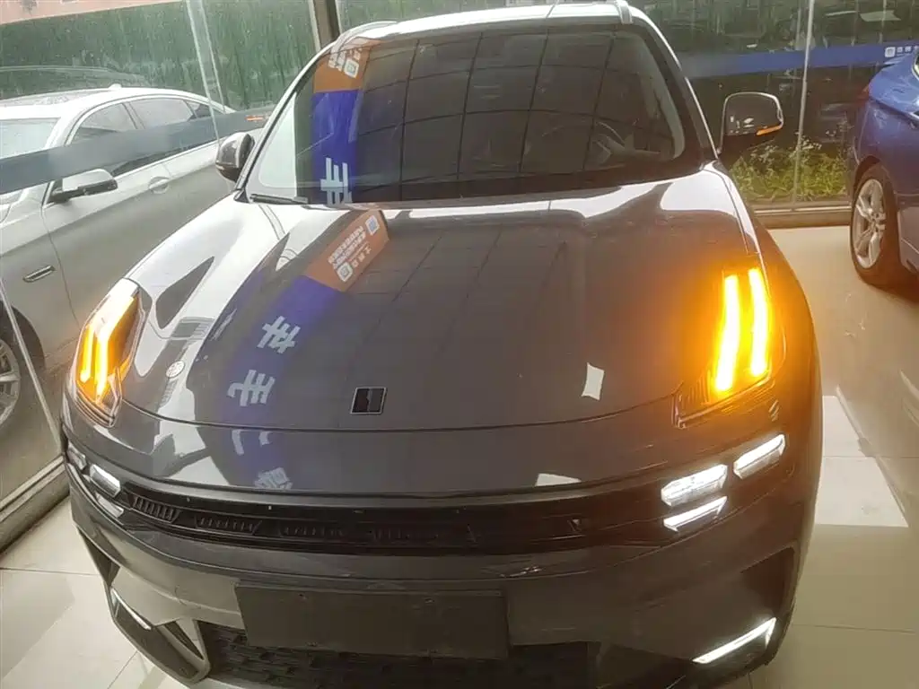 Lynk & Co 06 EM-P 2020 PHEV Plus фото 3