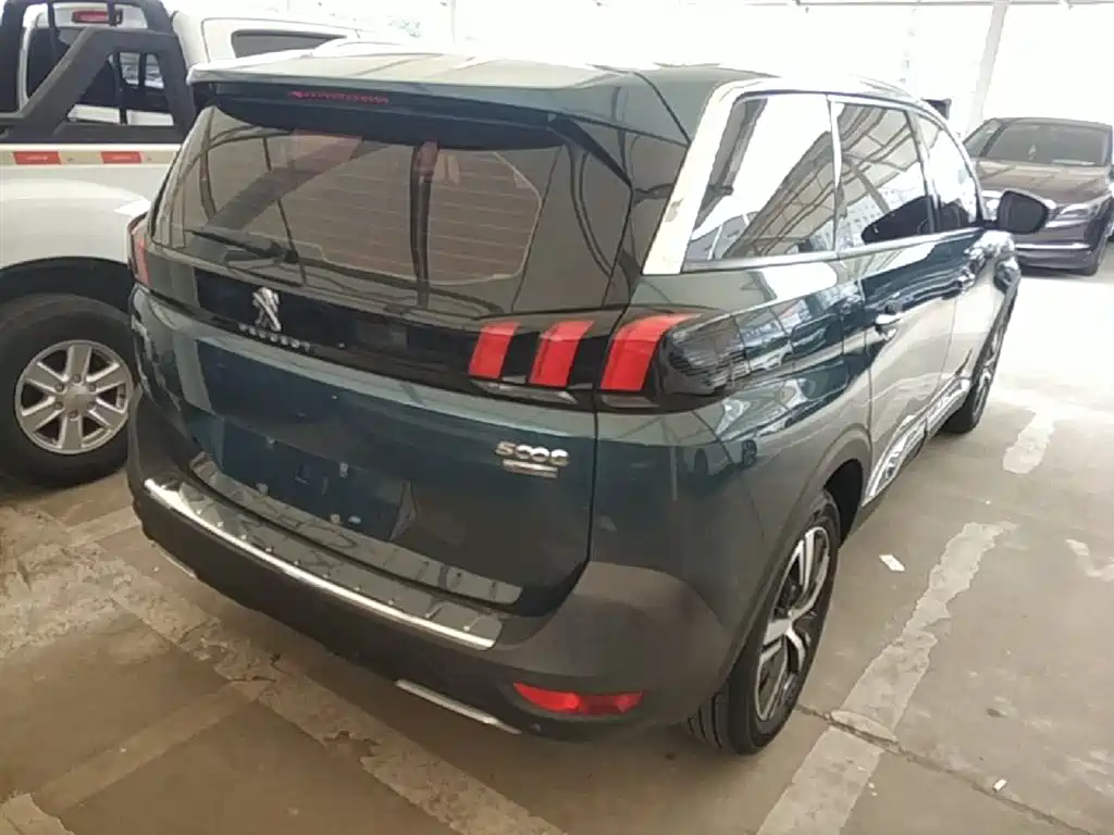 Peugeot 5008 2017 380THP 7-seat Elite Edition фото 7