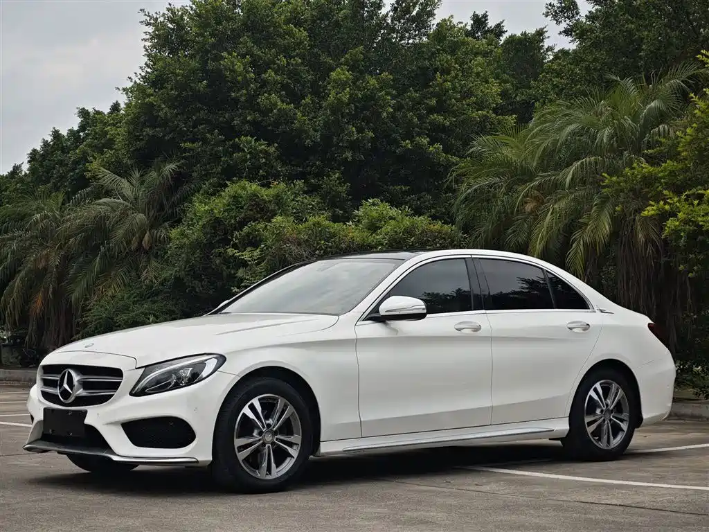 Mercedes-Benz C-Class 2015 Facelift C 200 L Sport фото 5