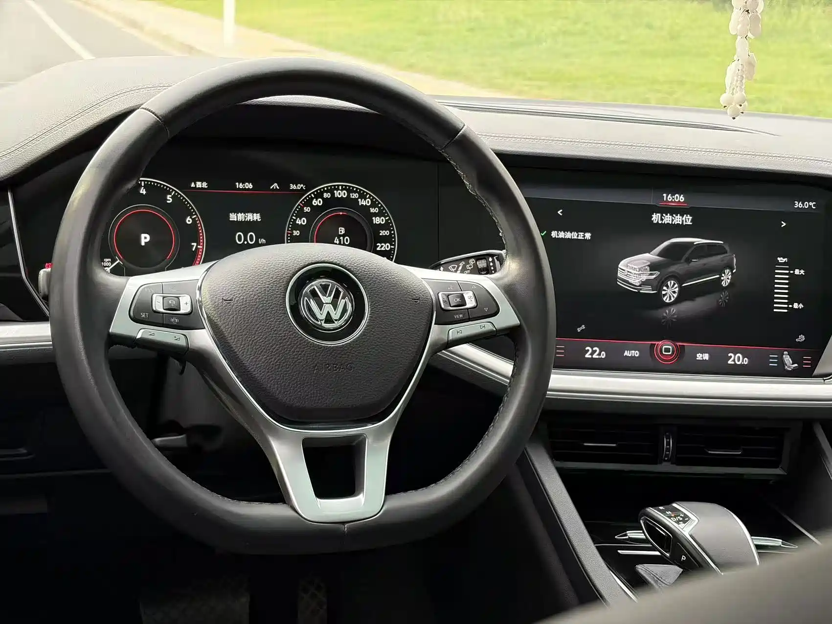 Фото 16 - Volkswagen Touareg