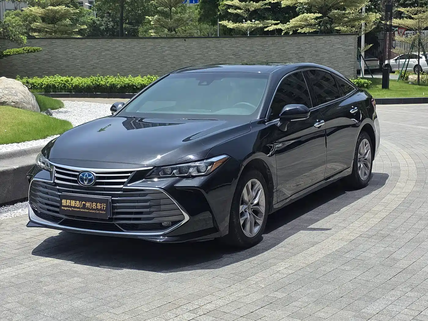 Toyota Avalon 2019 Hybrid 2.5L Luxury Edition China V
