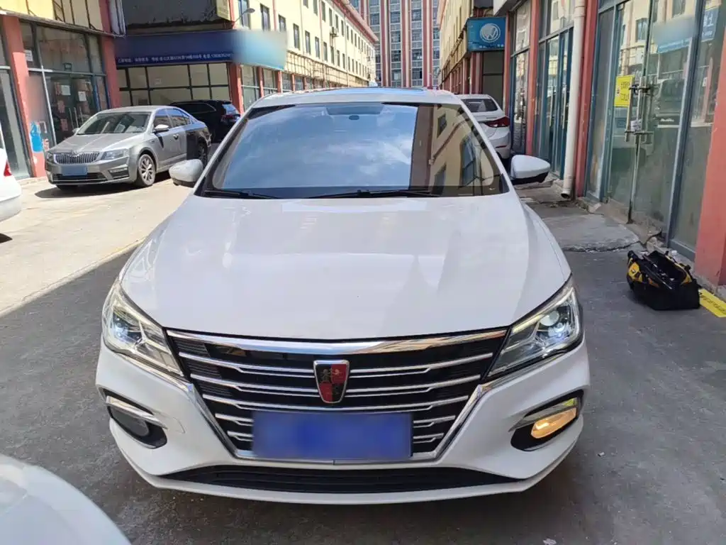 Photo 3 - Roewe i5